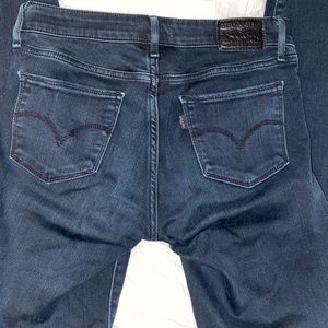 Levi’s 711 skinny jeans